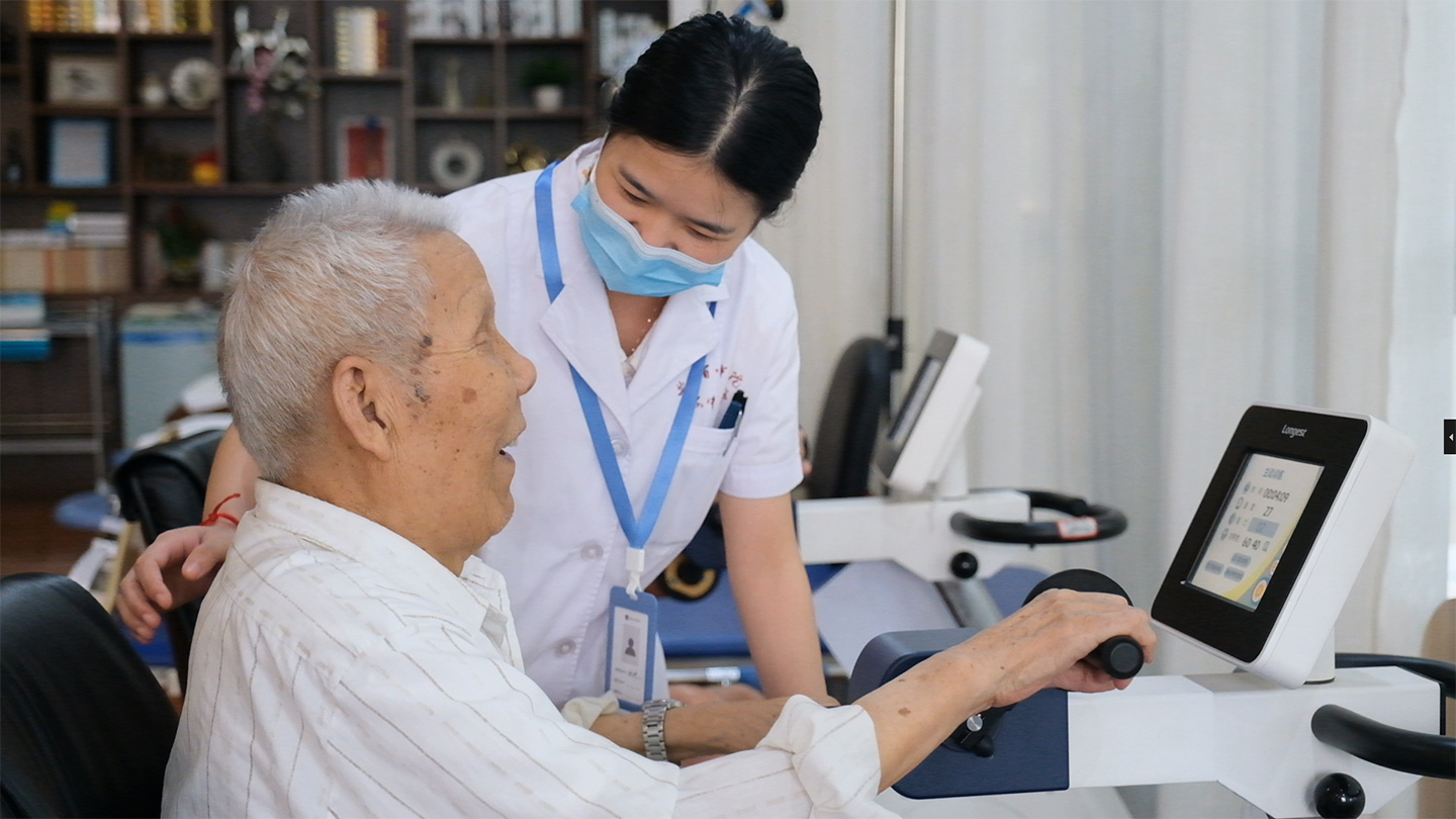 ��  ��������